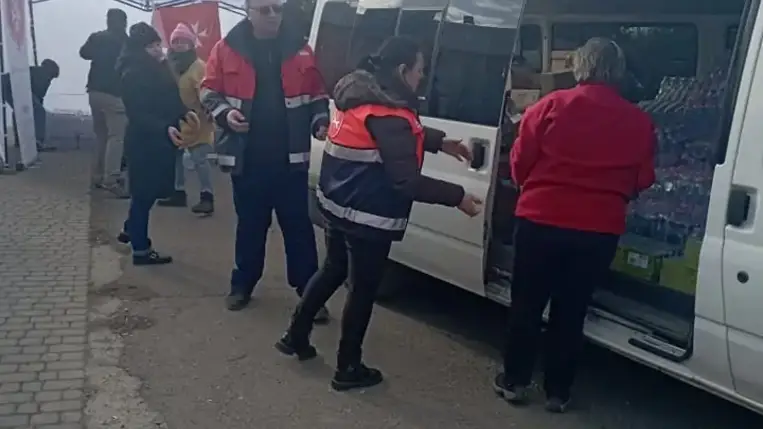 Menekültek és segítők - Háborús időkben még inkább szükség van az emberségre