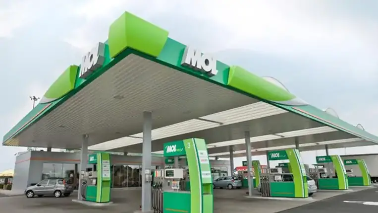 Romániában pánik tört ki az üzemanyagpiacon; a miniszter a Mol Romániát okolja