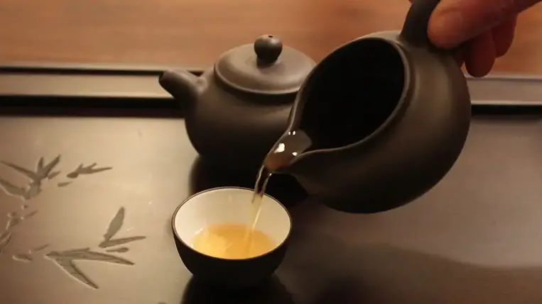 Több millióba kerül egy csésze a világ legdrágább teájából