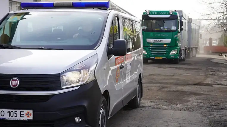 Három kamion tűzoltófelszerelést kapott Kárpátalja