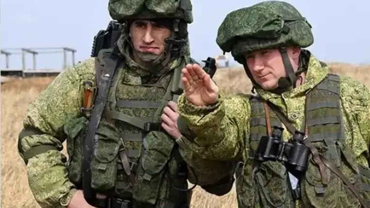 Vezérkar: Az orosz hadsereg Kijev bekerítésére összpontosított