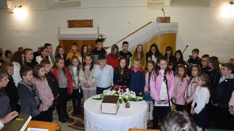 Hálaadás Verbőcön a megújult templomért. Fotó: Kovács Erzsébet