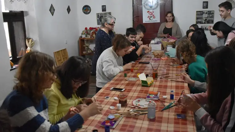 Beregi motívumokkal ismerkedtek a Nagyberegi Tájházban
