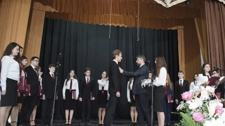 A Nagyberegi Református Líceum szalagavató ünnepségén. Fotó: Kovács Elemér