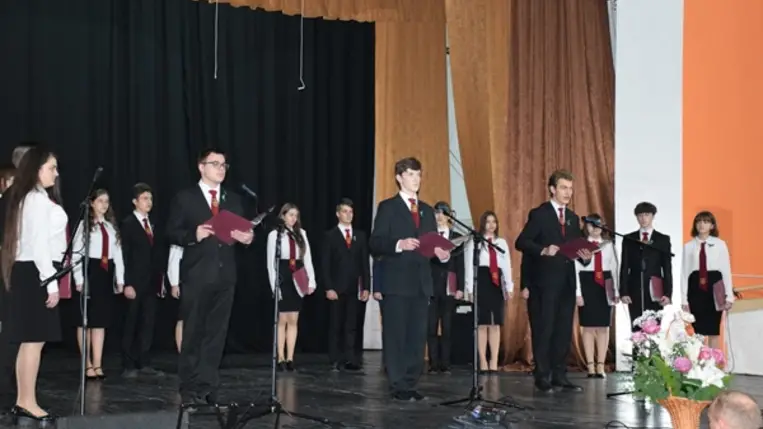 A Nagyberegi Református Líceum szalagavató ünnepségén. Fotó: Kovács Elemér
