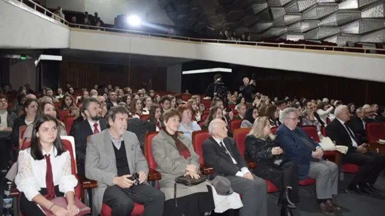 A Nagyberegi Református Líceum szalagavató ünnepségén. Fotó: Kovács Elemér