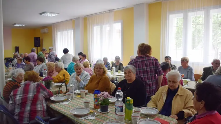 Szépkorúak délutánja Beregszászon (Fotó: Kovács Elemér)