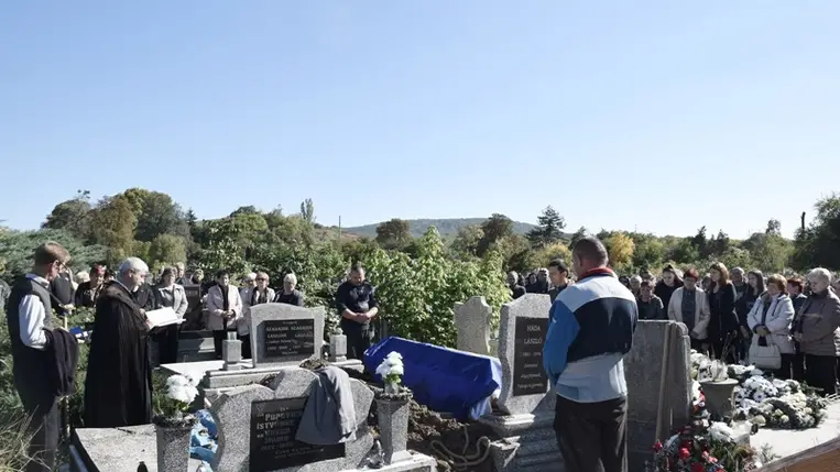 Beregszászon eltemették Háda Lászlót. Fotó: Kovács Elemér