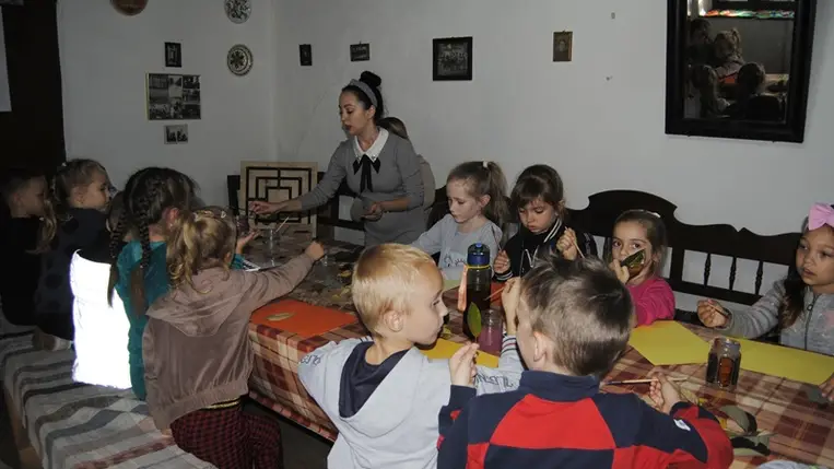 Évadnyitó szüreti foglalkozás a Nagyberegi Tájházban. (Fotó: Kovács Erzsébet)