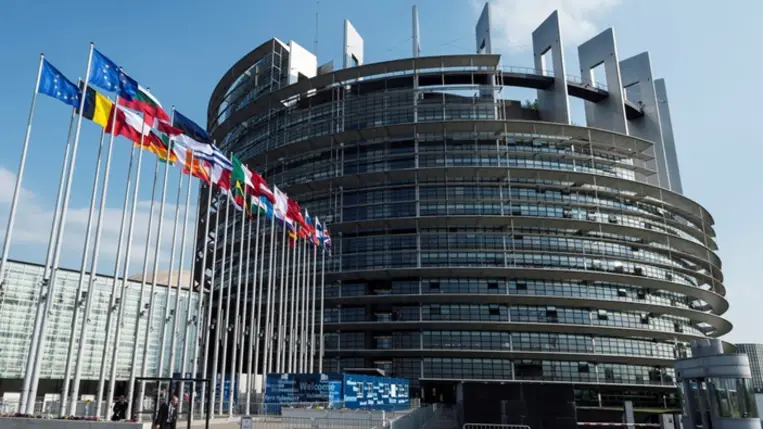 Az ukrán népet és Zelenszkijt jelölik a Szaharov-díjra