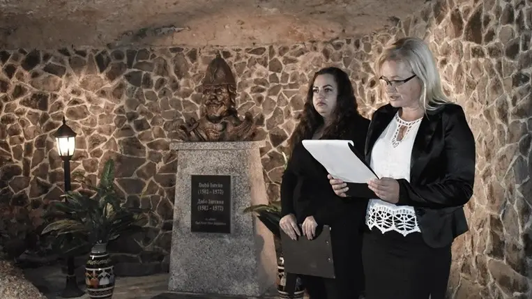 Főhajtás Dobó István emléke előtt