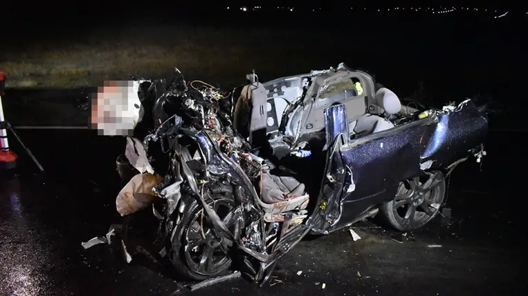 Öten vesztették életüket egy balesetben Bekecs közelében