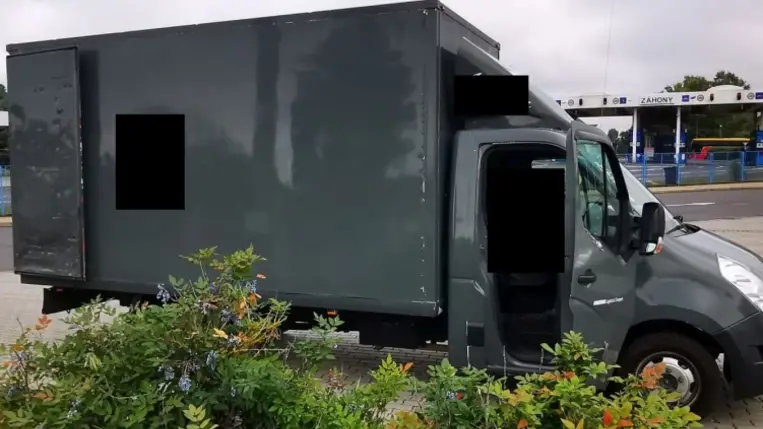 Körözött gépjárművel jelentkezett kilépésre a záhonyi határátkelőhelyen 