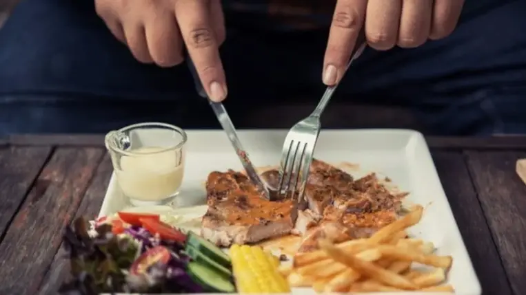 Edzés nélkül is lehet lapos hasunk