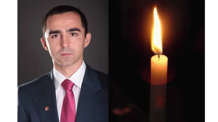 A fronton életét vesztette Pajda Ivan, ungvári tanár, két gyermek édesapja.