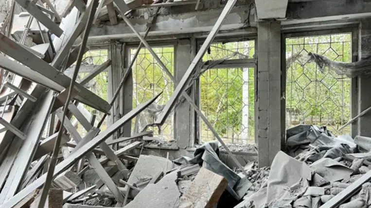 Ukrán polgármester: Az orosz erők kórházakat és iskolákat lőttek Mikolajivban