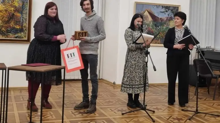 Az idei Révész Imre Ösztöndíj nyertese Román János Pál lett.