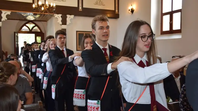 Ballagás a Nagyberegi Református Líceumban. Fotó: Kárpátinfo/Kovács Erzsébet