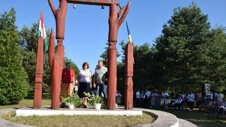 Ünnepség Tiszacsomán. Fotó: Kárpátinfo/Kovács Elemér