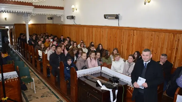 KRISZ ifjúsági csendesdélután Beregardóban. (Fotó: Kárpátinfo/Kovács Erzsébet)