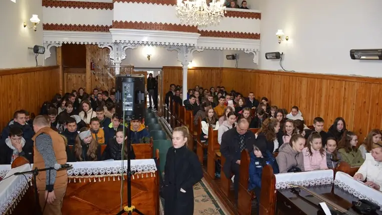 KRISZ ifjúsági csendesdélután Beregardóban. (Fotó: Kárpátinfo/Kovács Erzsébet)