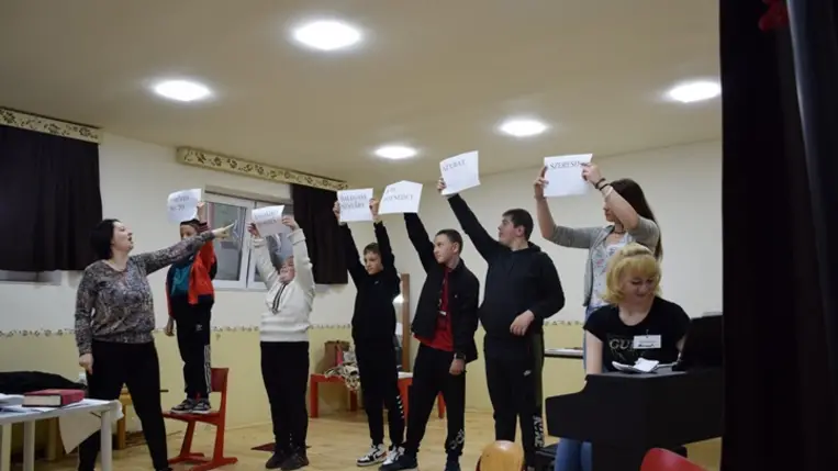 Hittanosok találkozója Mezőváriban. Fotó: Kárpátinfo/Kovács Erzsébet