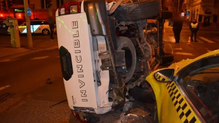 Az autó 38 éves vezetőjét elfogták, mely során kiderült, hogy vezetői engedély nélkül vezette a járművet (Fotó: Police.hu)