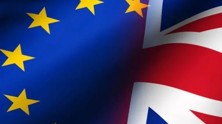 Brit előrejelző intézet: a koronavírus-járványhoz hasonló gazdasági veszteséget okoz a kilépés az EU-ból