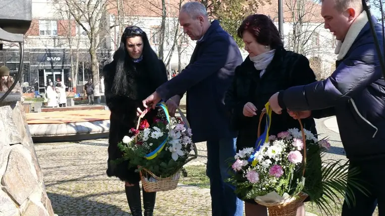 Tiszteletadás a hősöknek. (Fotó: Kárpátinfo/Kovács Erzsébet)