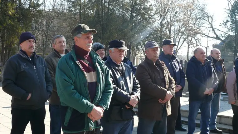 Tiszteletadás a hősöknek. (Fotó: Kárpátinfo/Kovács Erzsébet)