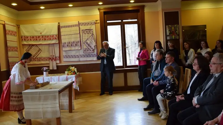 Kiállítás a Beregszászi Keresztény Értelmiségiek Szövetsége szervezésében. Fotó: Kovács Elemér