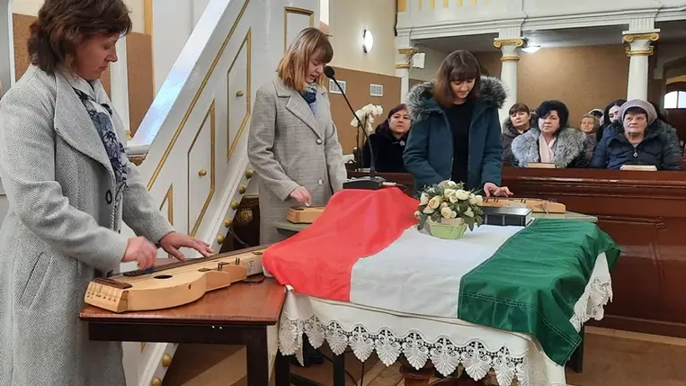 Petőfi Sándor születésének 200. évfordulójára emlékeztek Badalóban!