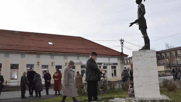 Tisztelgés Petőfi Sándor emléke előtt Beregszászban