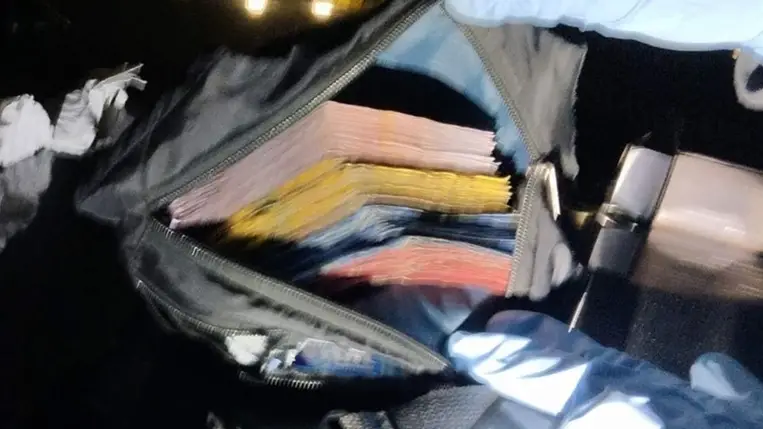 Új pszichoaktív anyagot árult egy 25 éves férfi. (Fotó: Police.hu)