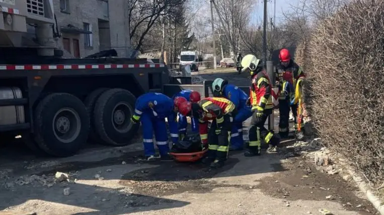 Hárman meghaltak és heten megsérültek Kijev megyében orosz dróncsapásokban éjszaka. (Fotó: t.me/andrii_nebytov)