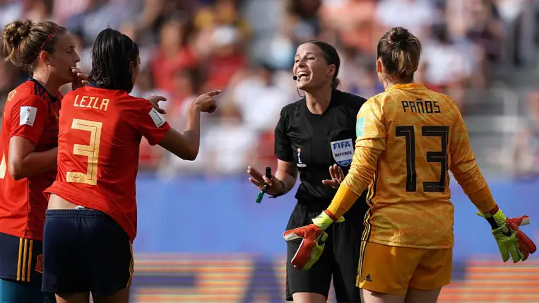 Ismét van egy magyar focibíró a világ legjobbjai között