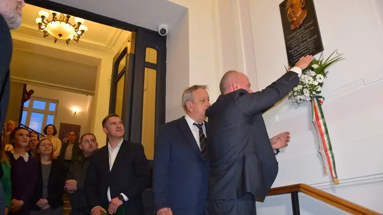 Csortos Gyula-emléktábla avató a Munkácsy Mihály Magyar Házban. (Fotó: Kárpátinfo/Kovács Erzsébet)