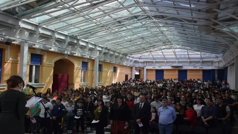 Költészetnapi ünnepség a Rákóczi Főiskolán - Vers tér(b)en