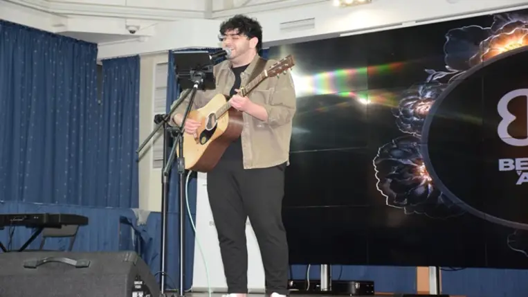 Költészetnapi ünnepség a Rákóczi Főiskolán - Vers tér(b)en