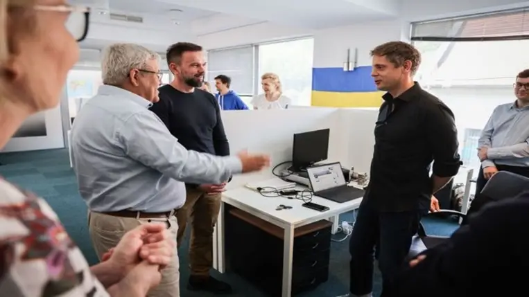 Budapestre, az Ökumenikus Segélyszervezet Ukrajnai Menekülteket Támogató Központjába látogatott Kárpátalja kormányzója