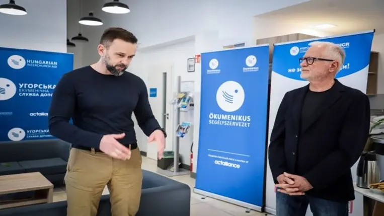 Budapestre, az Ökumenikus Segélyszervezet Ukrajnai Menekülteket Támogató Központjába látogatott Kárpátalja kormányzója