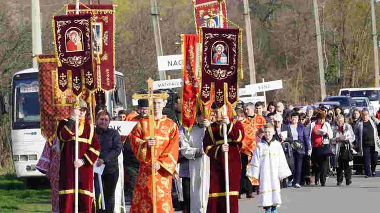 VIII. Kereszthódoló körmenet Beregszászban