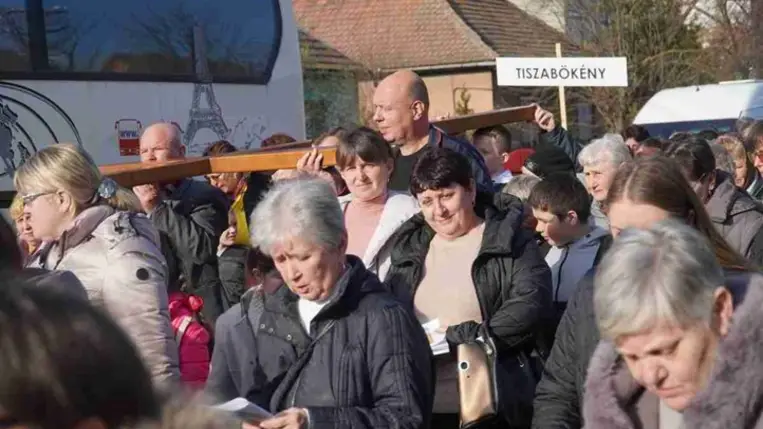 VIII. Kereszthódoló körmenet Beregszászban