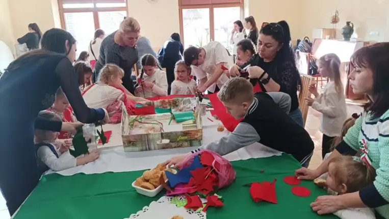 A „Talpra magyar!” alkotói pályázat eredményhirdetésén - Nemzeti ünnep nagycsaládos módra. Fotó: Kárpátinfo/Kovács Erzsébet