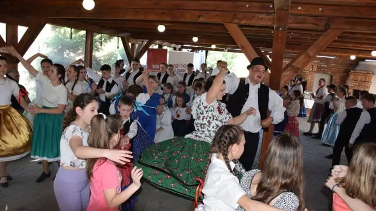 A táncház napja Nagydobronyban - Népi kultúránk: a megtartó erő. Fotó: Kárpátinfo/ Kovács Elemér