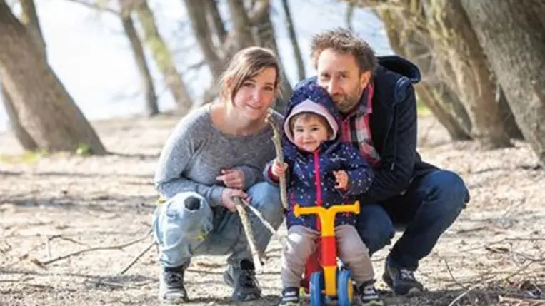 Íme A mi kis falunk Lacijának felesége: Annával az első randi után összeköltöztek
