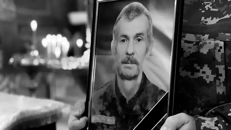 Munkácson végső búcsút vettek az 57 éves Jaroszlav Bodjacsuktól. Fotó: Munkácsi Városi Tanács