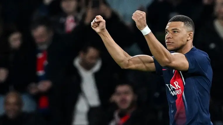 Bombahír: Kylian Mbappé öt évre aláírt a Real Madridhoz