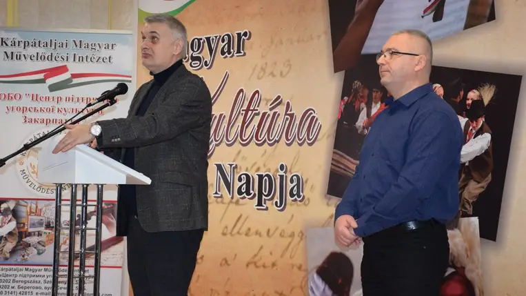 Homoki Gábor kiállítása Beregszászon. Fotó: Kárpátinfo/Kovács Elemér