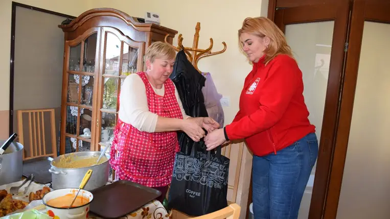 A Beregszászi Szent Anna Katolikus Karitász ingyenkonyháján jártunk - Meleg étel – szeretetből. Fotó: Kárpátinfo/Kovács Erzsébet